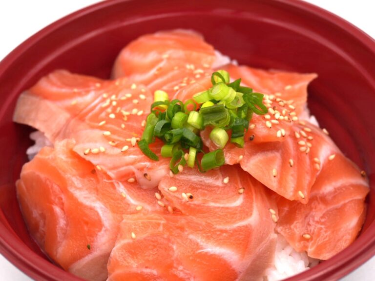 サーモン丼